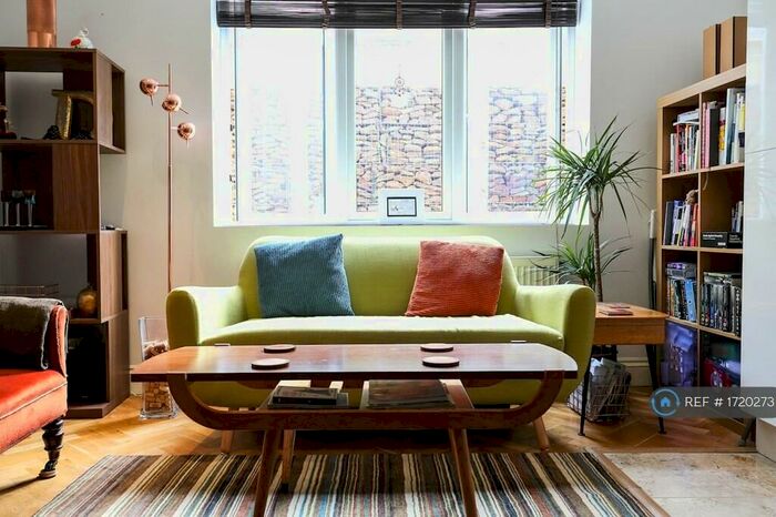 1 Bedroom Flat To Rent In Benton's Lane, London, SE27