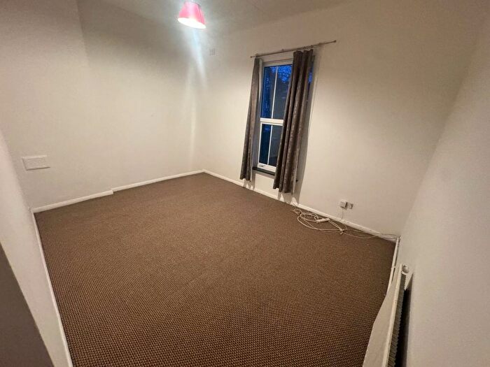 2 Bedroom Flat To Rent In South Road, Smethwick, B67