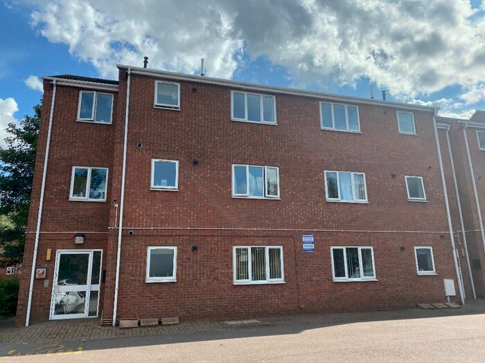 2 Bedroom Flat To Rent In University Court, Grantham, NG31