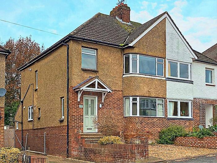 3 Bedroom Semi-Detached House To Rent In Jubilee Road, Aldershot, GU11