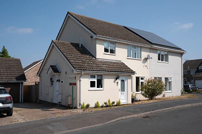 2 Bedroom Maisonette For Sale In Brinkman Road, Linton, CB21