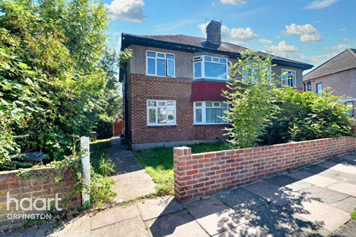2 Bedroom Maisonette For Sale In Oakdene Road, Orpington, BR5