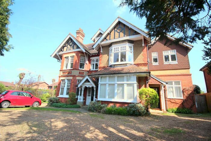 2 Bedroom Flat To Rent In Pit Farm Road, Guildford, GU1