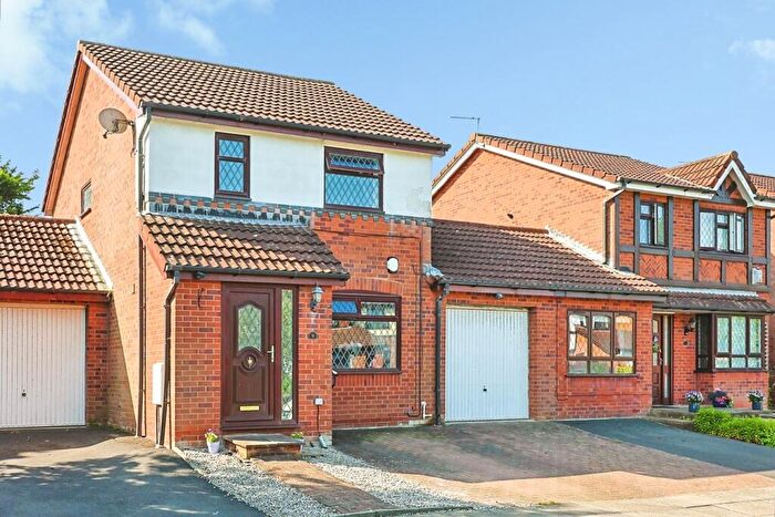 3 Bedroom Detached House For Sale In Ashdown Close, Southport, PR8