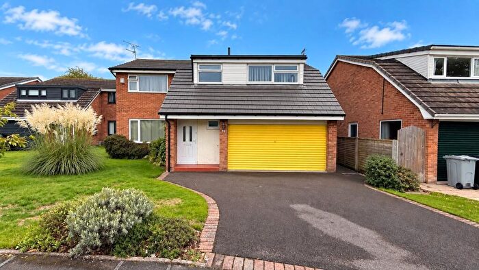 4 Bedroom Detached House For Sale In Peterborough Close, Macclesfield, SK10