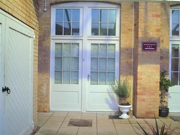1 Bedroom Flat To Rent In Flat Burberry Court, Littleport, Ely, CB6