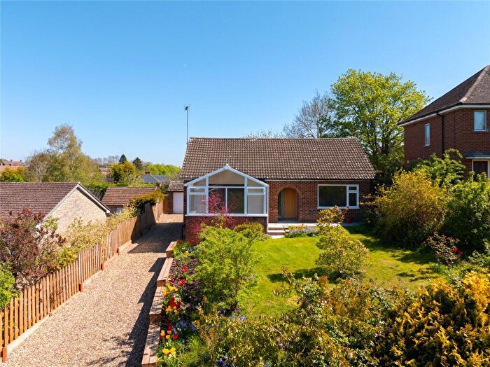 2 Bedroom Bungalow For Sale In Stockleys Lane, Tingewick, Buckingham, Buckinghamshire, MK18