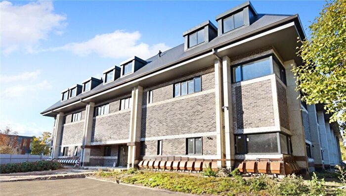 1 Bedroom Apartment To Rent In Emerald House, A London Road, Newbury, RG14