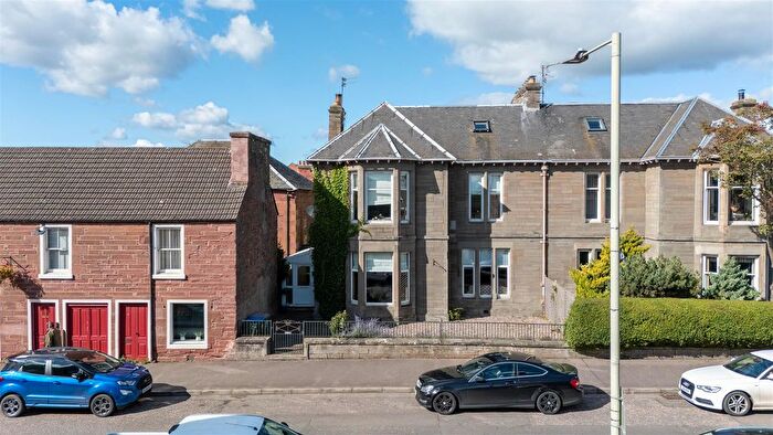 6 Bedroom Semi-detached House For Sale In St. Catherines Croft, Union Street, Coupar Angus, Blairgowrie, PH13