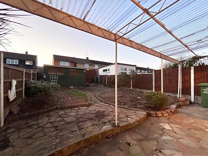 3 Bedroom House To Rent In Kingswood, Basildon, SS16