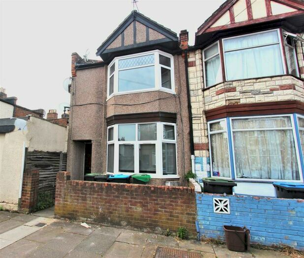 2 Bedroom Flat To Rent In Wimborne Road, Edmonton, N9