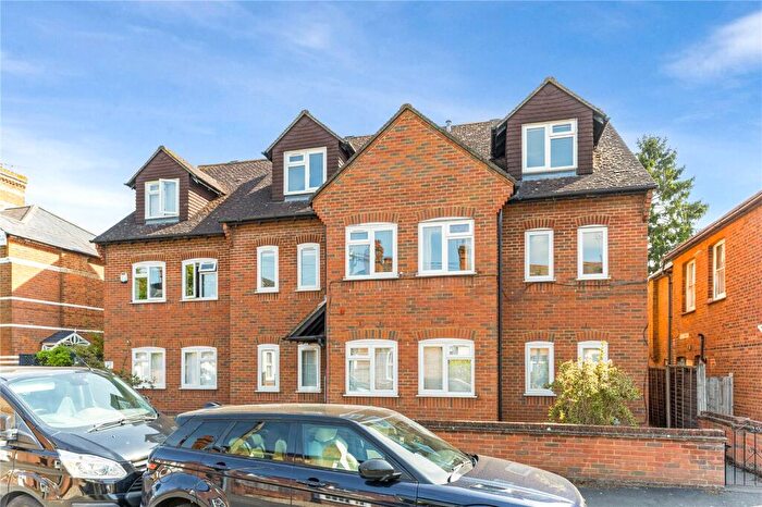 2 Bedroom Maisonette For Sale In Glade Road, Marlow, Buckinghamshire, SL7