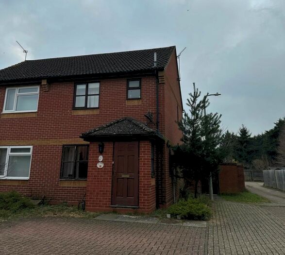 3 Bedroom Semi-Detached House To Rent In St. Benedicts Road, Brandon, IP27