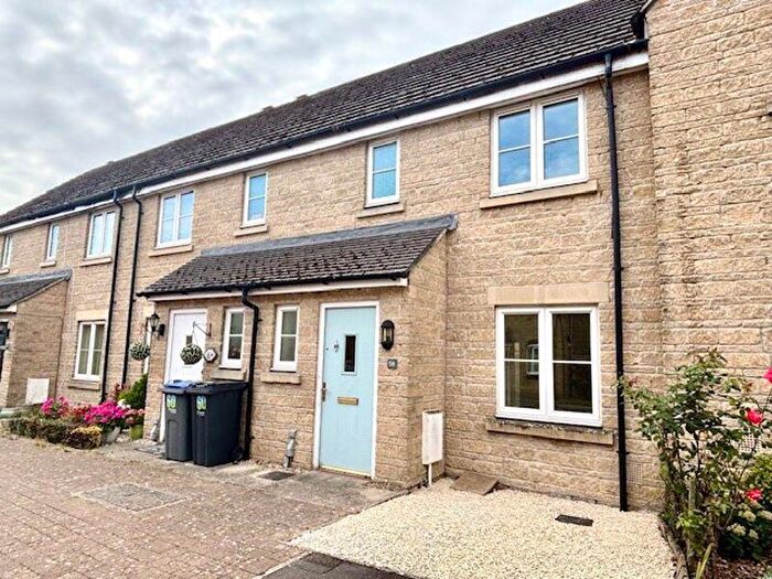 3 Bedroom Terraced House To Rent In Buzzard Road, Calne, SN11
