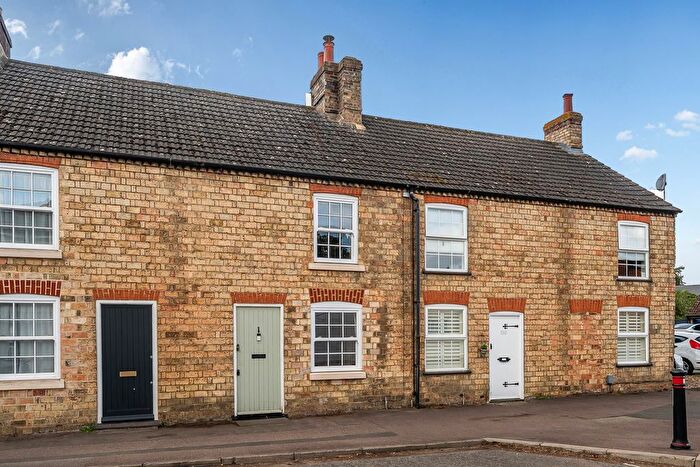 2 Bedroom Terraced House For Sale In Broad Street, Clifton, Shefford, SG17