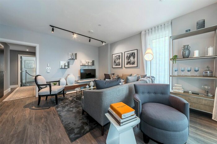 1 Bedroom Flat To Rent In One West Point (Block C), Portal West, Victoria Road, W3