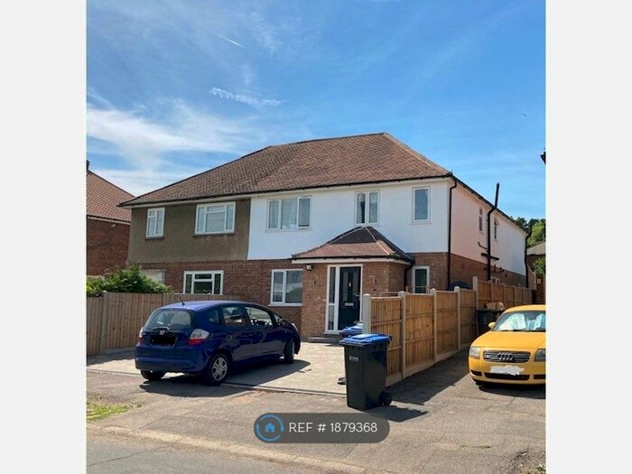 6 Bedroom Semi-Detached House To Rent In Spring Avenue, Egham, TW20