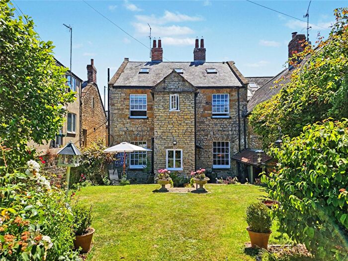 5 Bedroom End Of Terrace House For Sale In Church Street, Crewkerne, Somerset, TA18