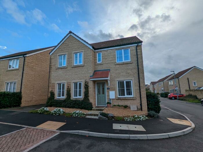 4 Bedroom House To Rent In Rosemary Way, Frome, BA11