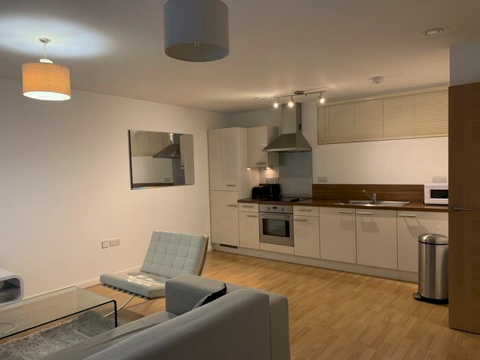 1 Bedroom Flat To Rent In Mann Island, Liverpool, Merseyside, L3