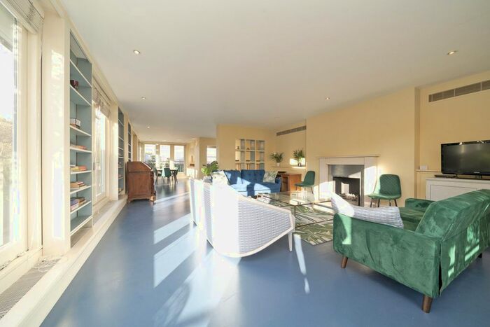 2 Bedroom Flat To Rent In Holbein Place, London, SW1W