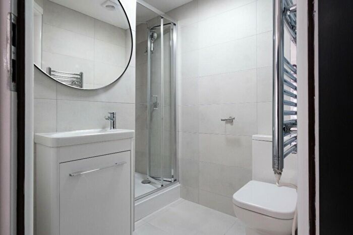 8 Bedroom House To Rent In High Street, Lincoln, LN5