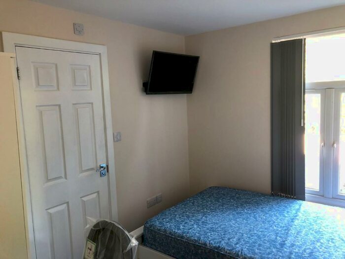 4 Bedroom Terraced House To Rent In St. Georges Road, Coventry, CV1