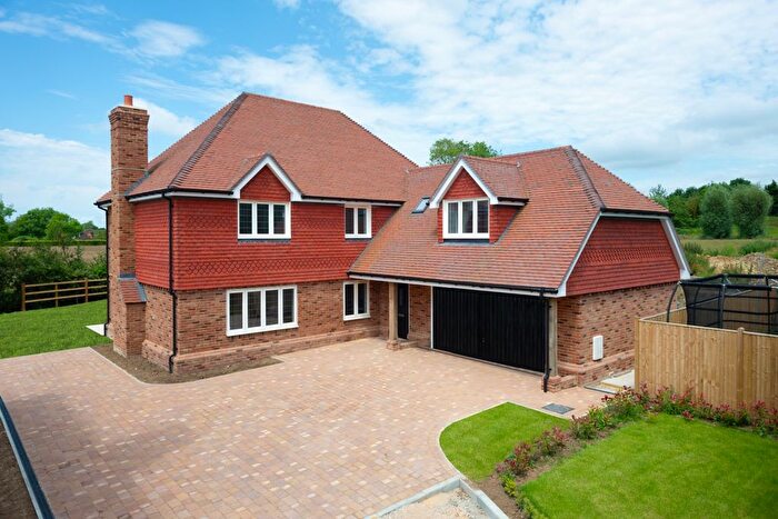 4 Bedroom Detached House For Sale In Mersham, Kent, TN25