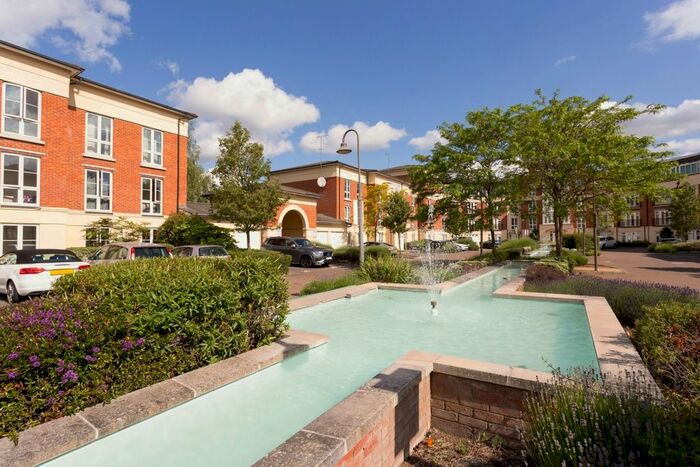 3 Bedroom Flat To Rent In Trevelyan Court, Windsor, SL4