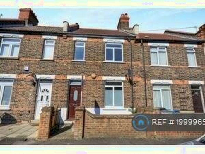 2 Bedroom Terraced House To Rent In Anthony Road, London, SE25