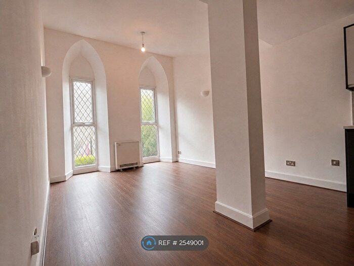 1 Bedroom Flat To Rent In Belgrave Chapel, Darwen, BB3