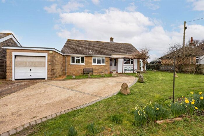 3 Bedroom House For Sale In Thorley, Isle Of Wight, PO41