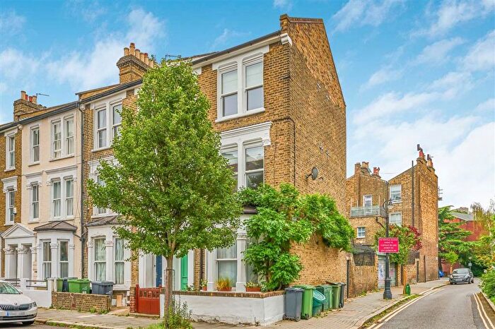 1 Bedroom Flat For Sale In Tradescant Road, South Lambeth, SW8