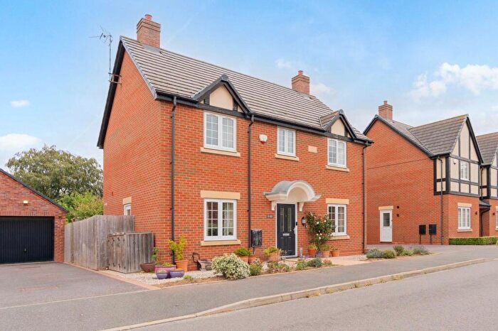 4 Bedroom Detached House For Sale In Copeland Avenue, Wellesbourne, Warwick, CV35