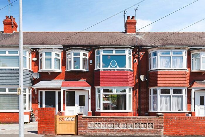 3 Bedroom Terraced House For Sale In Faversham Avenue, Hull, HU4