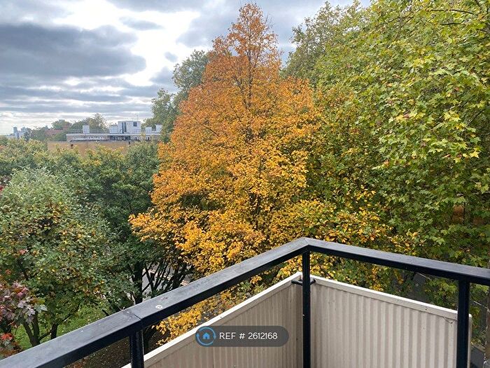 2 Bedroom Flat To Rent In Highbury New Park, London, N5