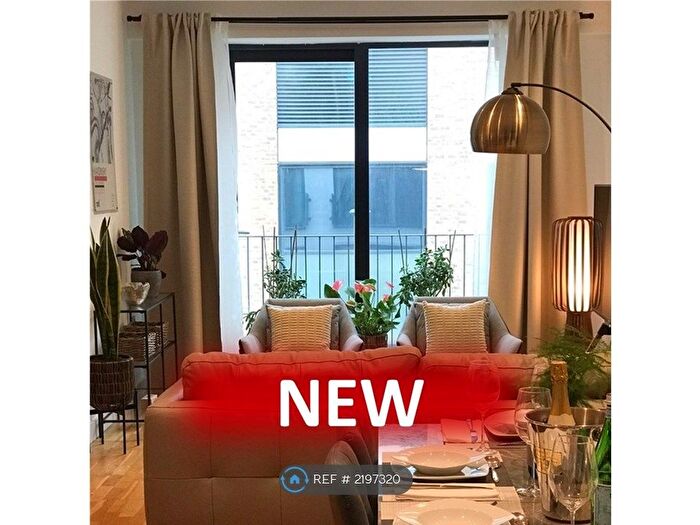 2 Bedroom Flat To Rent In Banister Road, London, W10