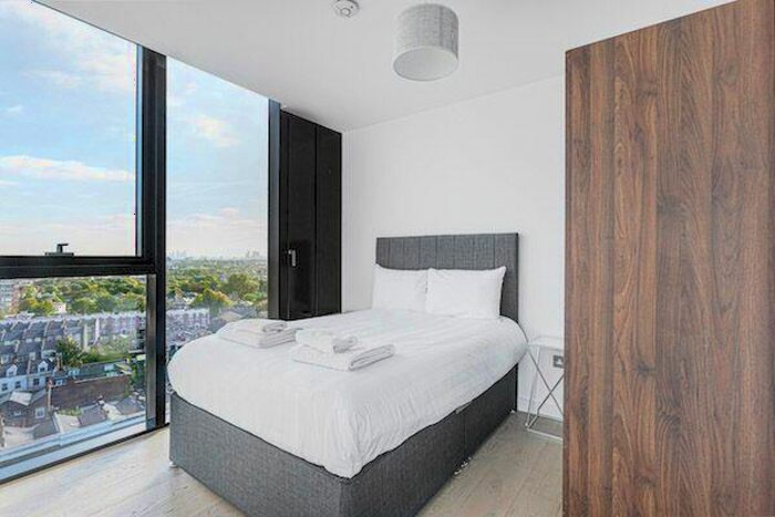 1 Bedroom House To Rent In Highgate Hill, London, N19