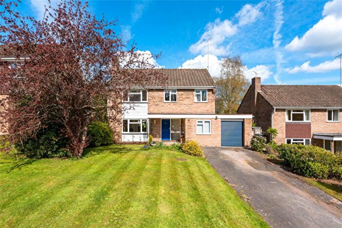5 Bedroom Detached House For Sale In Ash Combe, Chiddingfold, Godalming, Surrey, GU8