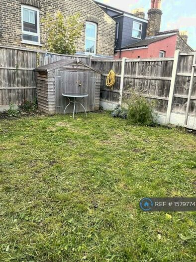 2 Bedroom Flat To Rent In Charlton Church Lane, London, SE7