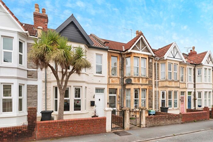 3 Bedroom Terraced House For Sale In Winchester Road, Bristol, BS4