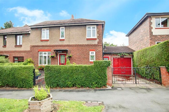 3 Bedroom Semi-Detached House For Sale In Whinney Hill, Durham, DH1
