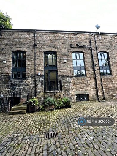 3 Bedroom Flat To Rent In Abbey Road, Leeds, LS5