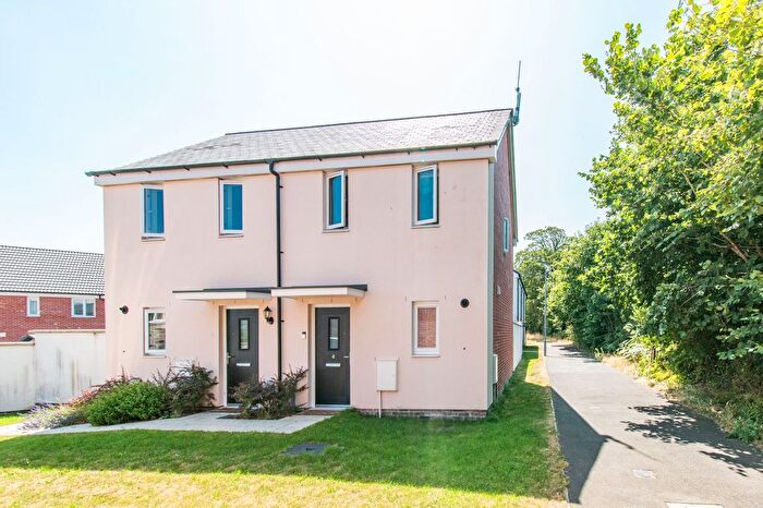 2 Bedroom Semi Detached House For Sale In Elvan Walk, Liskeard, PL14