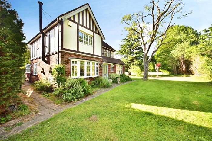 8 Bedroom Detached House For Sale In Broadwater Road, West Malling, Kent, ME19