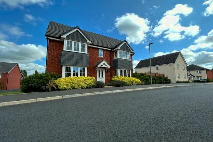 3 Bedroom Detached House To Rent In Linthurst Crescent, Redditch, B97