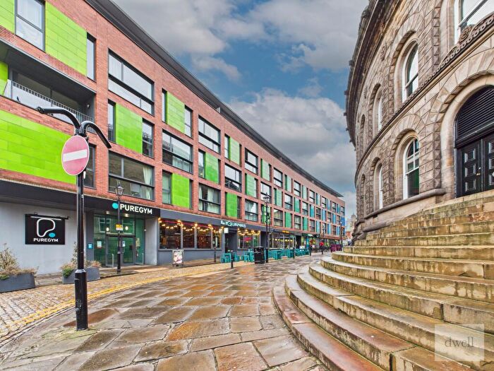 2 Bedroom Flat For Sale In Crown Street Buildings, Leeds, LS2