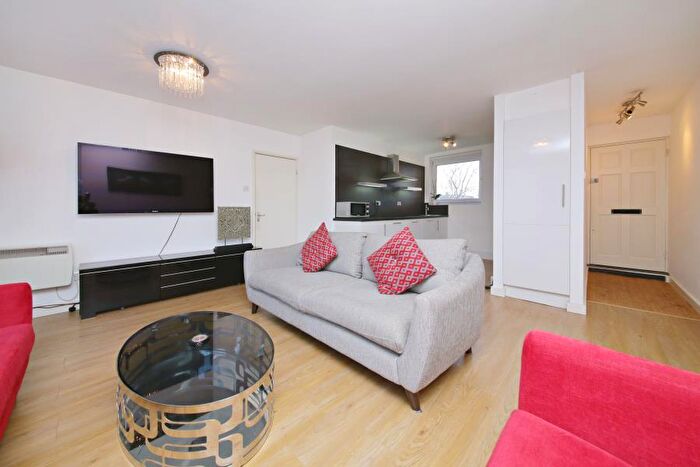 2 Bedroom Apartment To Rent In Dormans Close, HA6