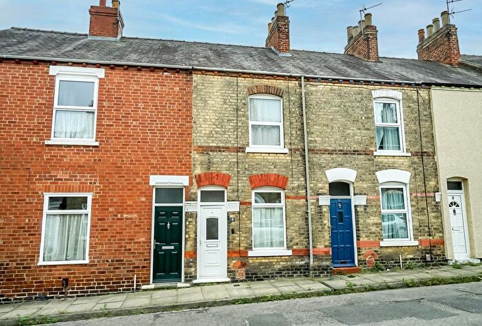 2 Bedroom Terraced House For Sale In Albany Streey, York, YO26