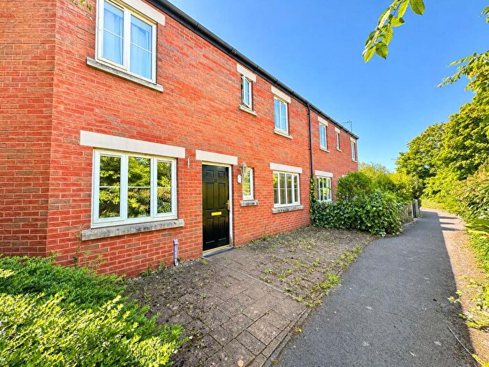 3 Bedroom Terraced House For Sale In Kings Drive, Bristol, BS34